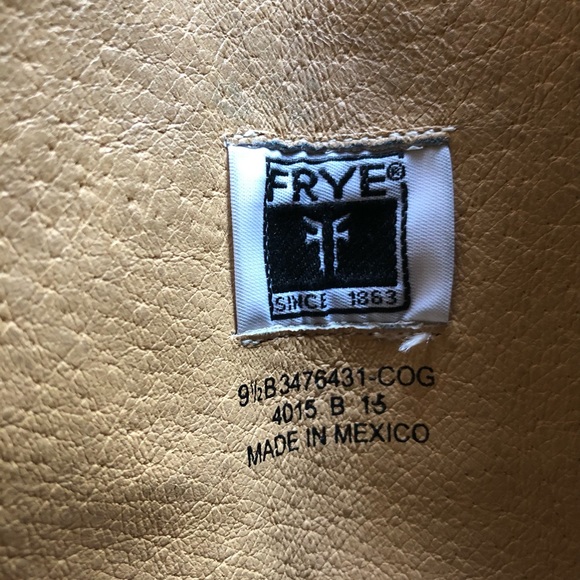 W’s 9.5 Frye Melissa Button Zip Boots -
Cognac - Picture 7 of 16